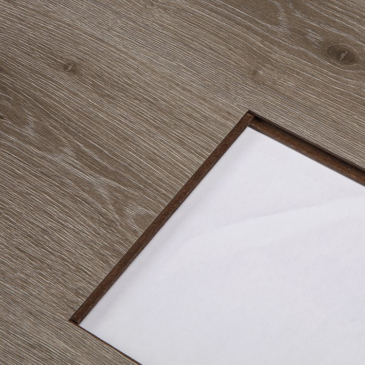 Laminate ကြမ်းပြင်ရေစိုခံနိုင်ပုံ