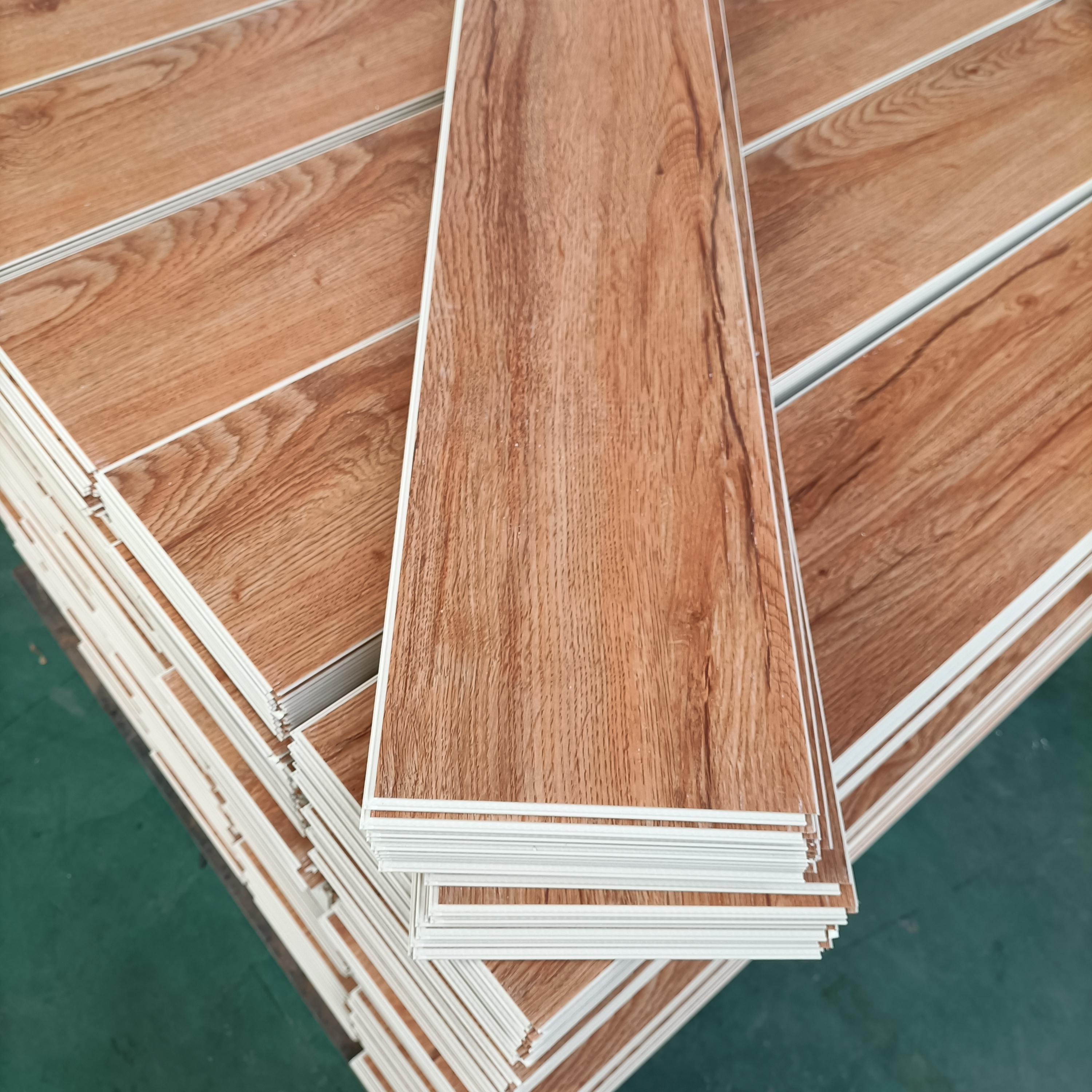 100% waterproof SPC flooring
