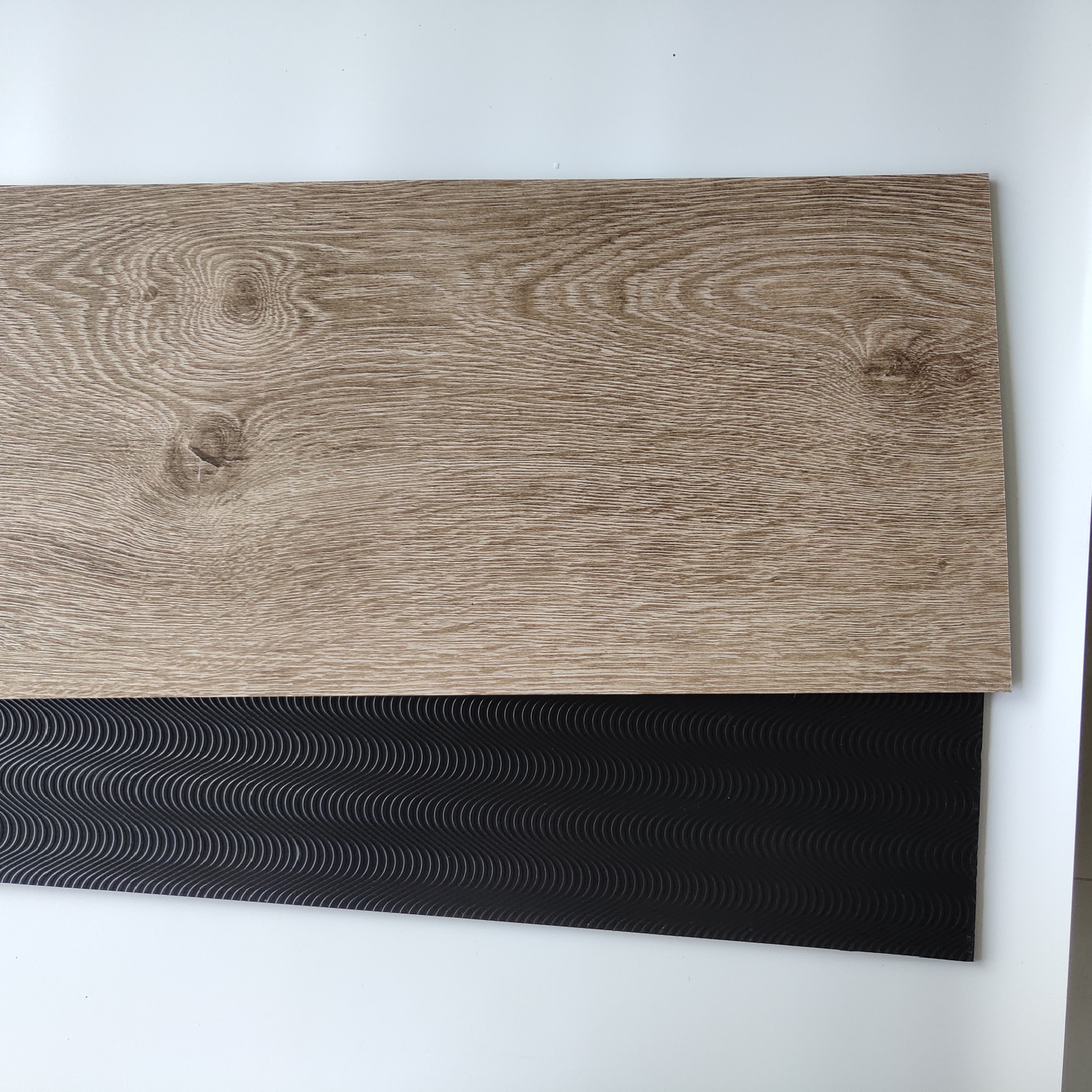 Luxury Vinyl Tiles LVT Flooring 4mm with Loose Lay System for Home Decoration