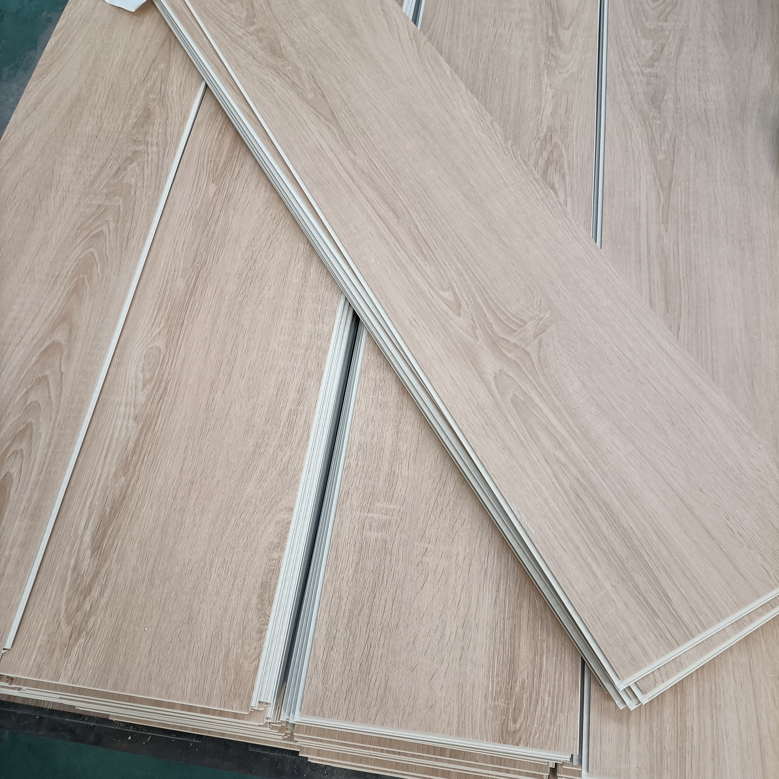 Indoor 100% Vinyl SPC Flooring